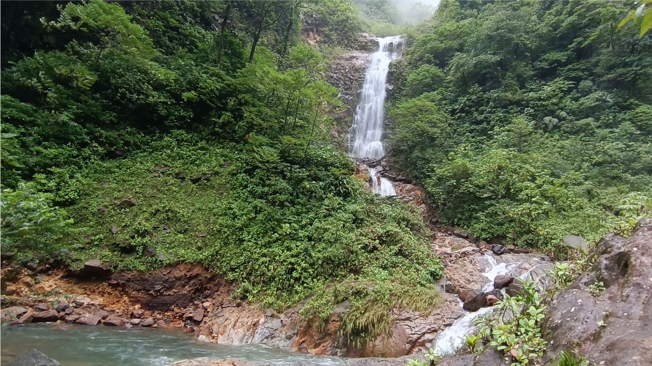 Bijagua River Falls and Tenorio Volcano Viewpoint